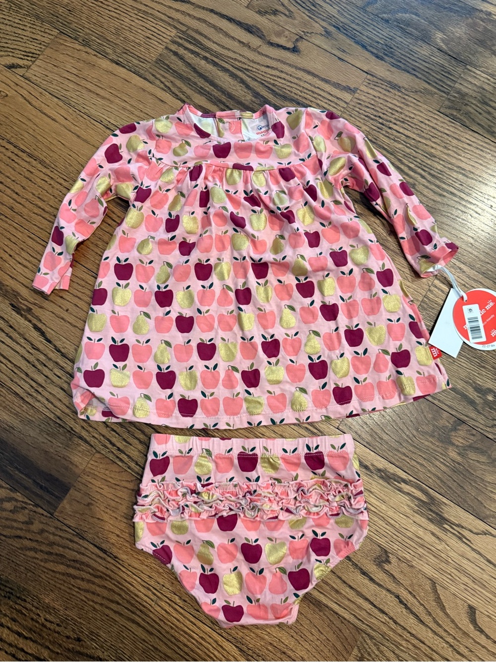 NWT Magnetic Me Apple dress with bloomers 12-18 months